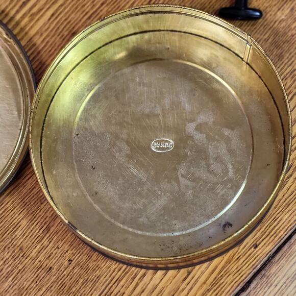 Vintage 1930s Era CANCO round Decorative Glace Fruit Tin Rustic Cottage Decor - Picture 9 of 10